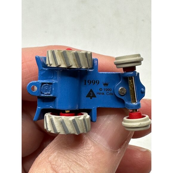 Hallmark Ornament Antique Tractors Series 1999 Miniature Blue Red Barn QXM4567 - Picture 6 of 10